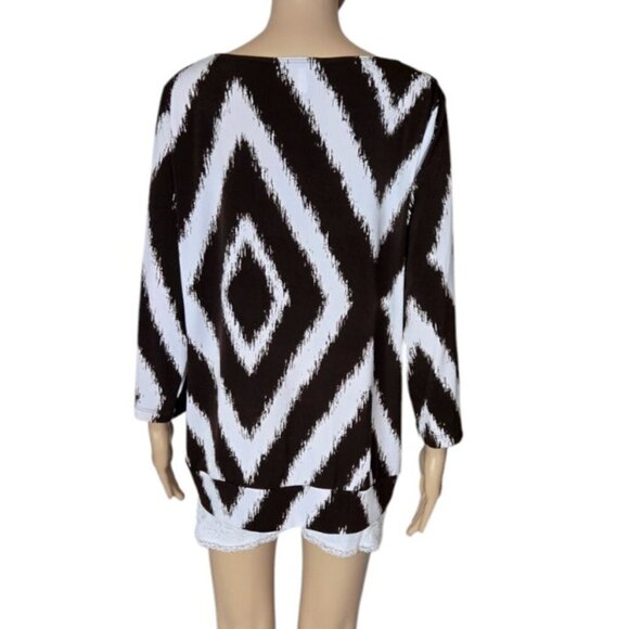 Chico's Travelers Dark Brown White Angled Striped Beaded Neck Top Size 3 - Picture 3 of 5